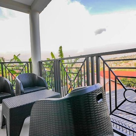 Ultra Modern Apartment In Nyarutarama Kigali Esterno foto