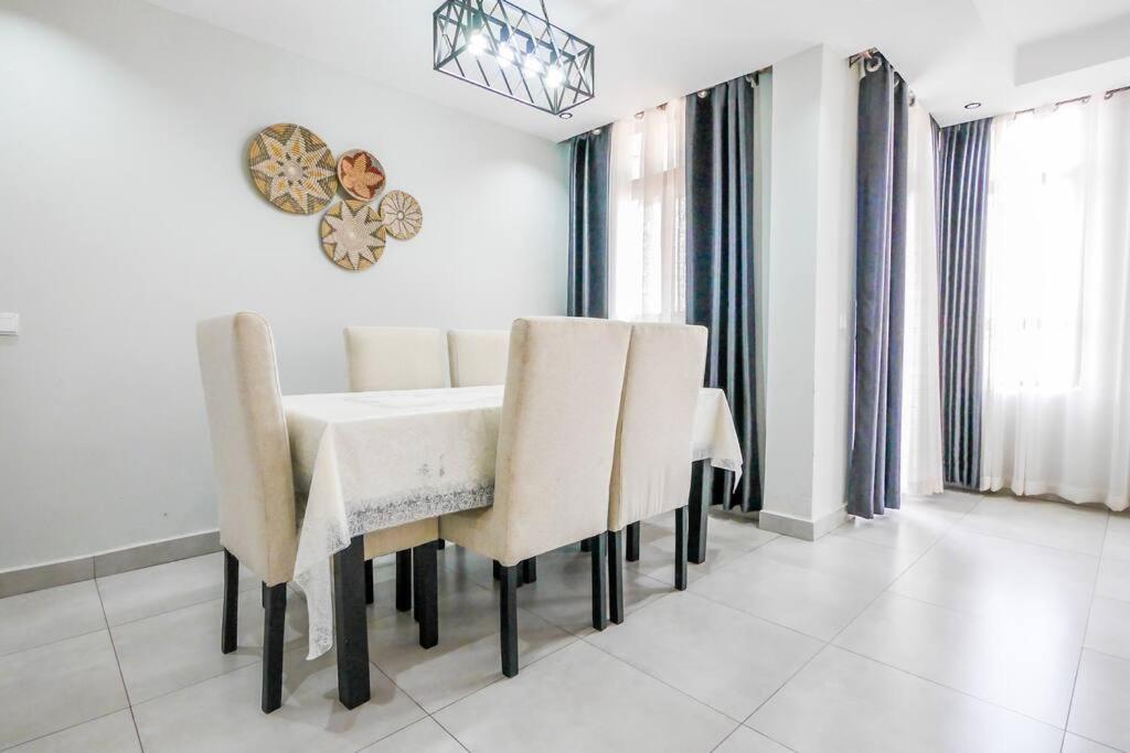 Ultra Modern Apartment In Nyarutarama Kigali Esterno foto